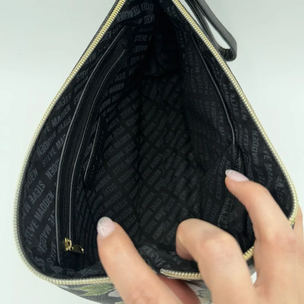 Steve Madden Floral Cosmetic Bag Clutch Black Zip Opening‎